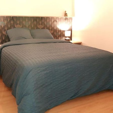 Logement Neuf Et Cosy Proche Centre Ville Σινόν Εξωτερικό φωτογραφία